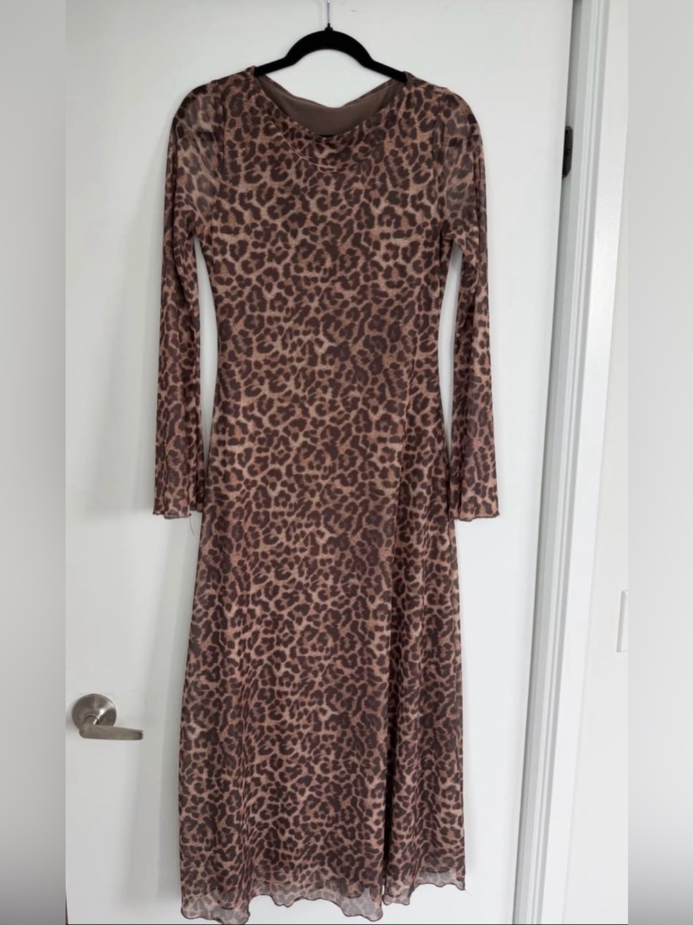 Women’s Brown Leopard Print Long Sleeve Dress